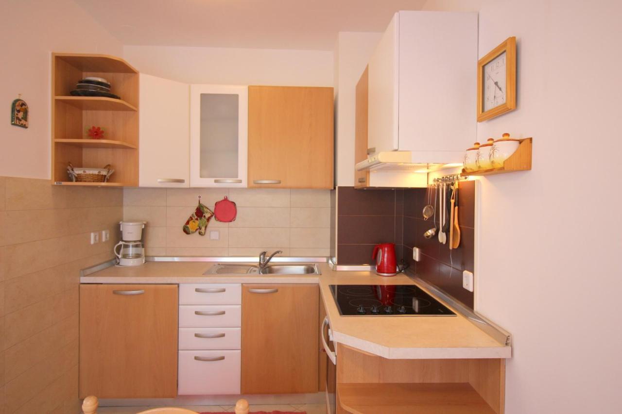 Apartment Vojka In City Center Poreč Exteriör bild