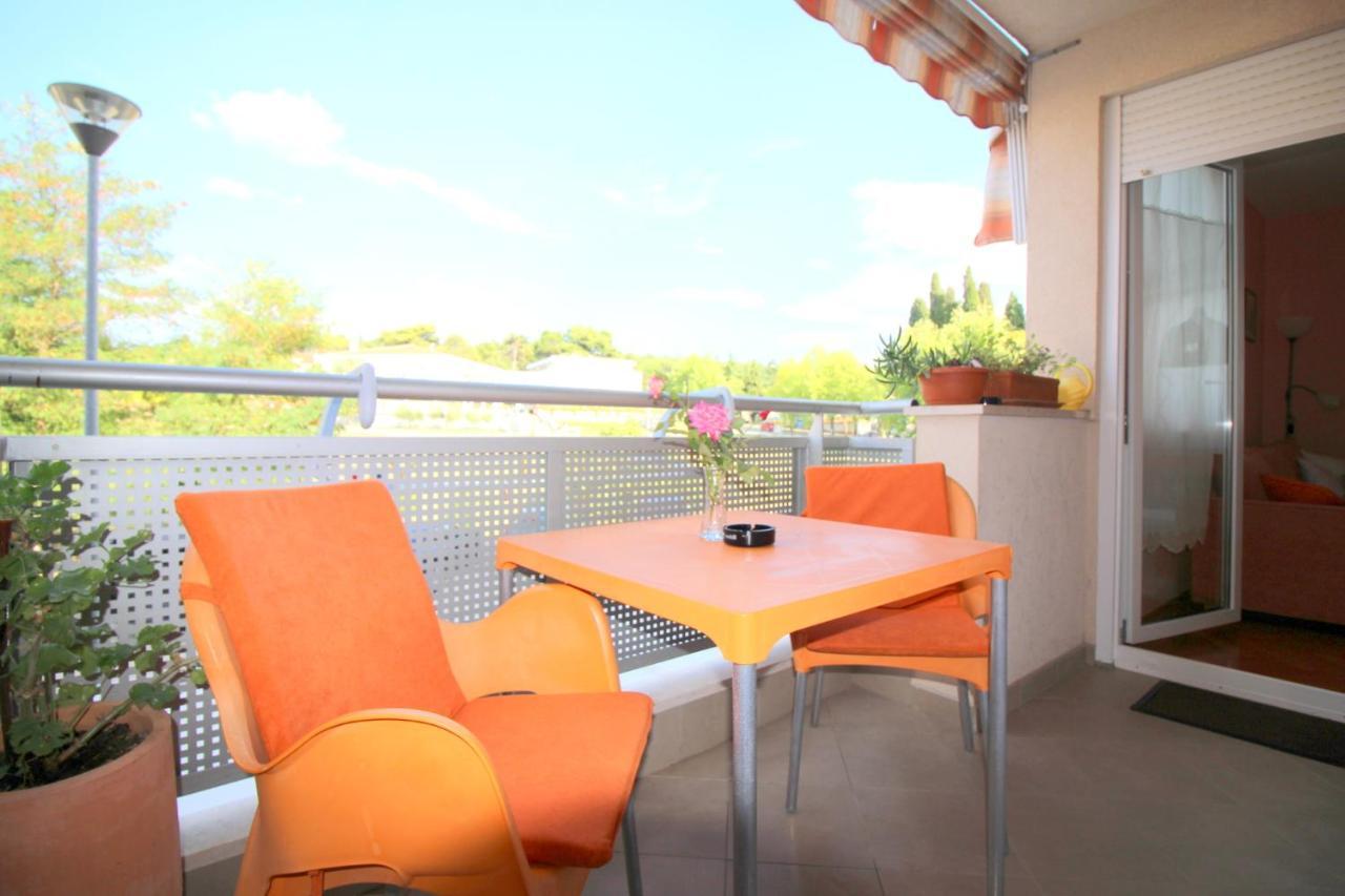 Apartment Vojka In City Center Poreč Exteriör bild